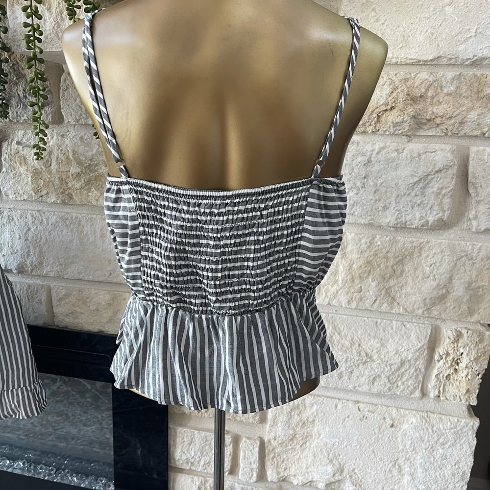 Blouse - Picture 2 of 3